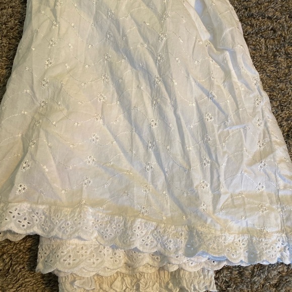 EYELET light weight white dress Medium - Picture 2 of 2